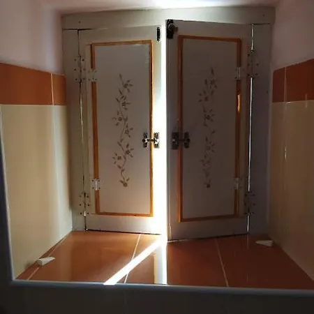 La Petite Maison *